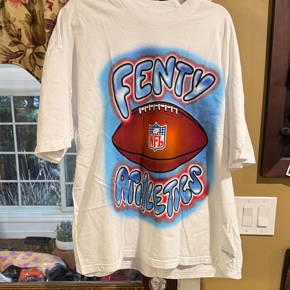 Mitchell & Ness White and Blue Graphic T-Shirt - Picture 1 of 1